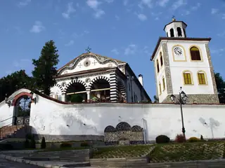 Църква "Успение Богородично" - Сапарево