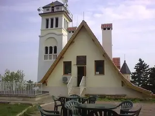 "Хижата"