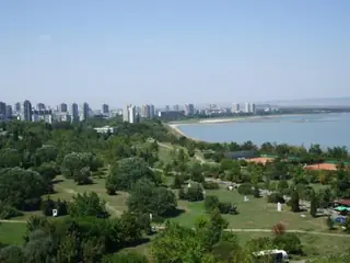 Парк "Езеро"- Бургас