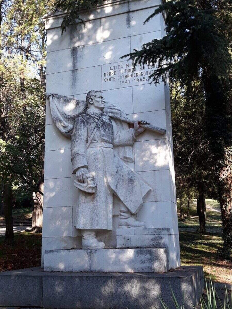 Паметник на загиналите червеноармейци - Стара Загора