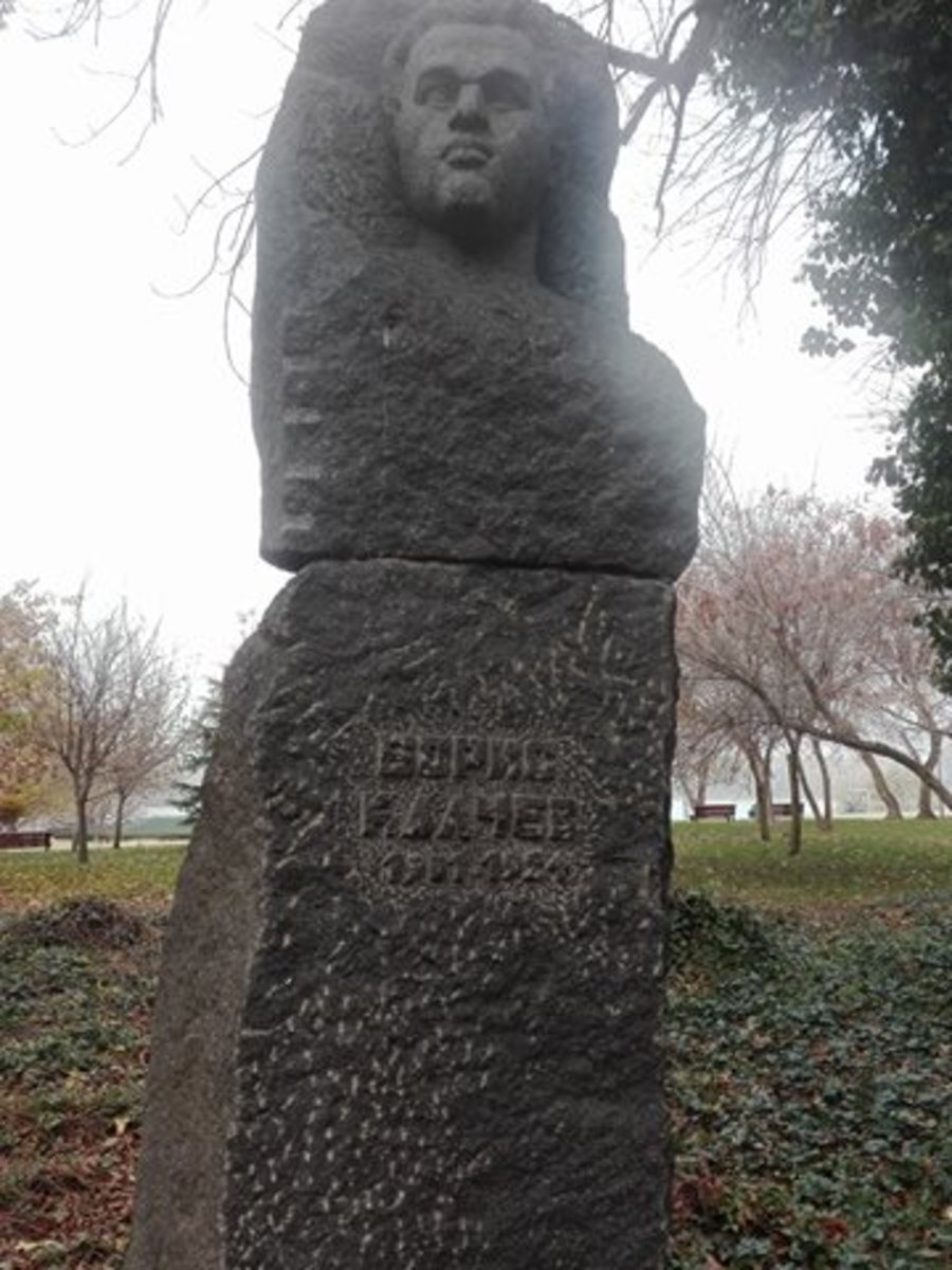 Паметник на Борис Калчев - Силистра